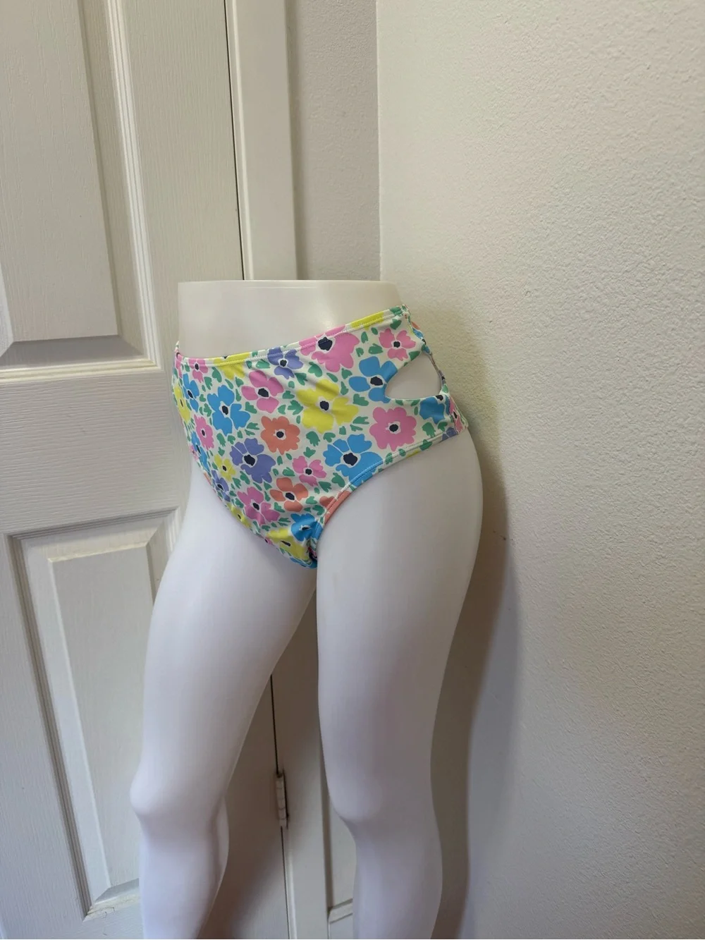 Girls' High-Waist Floral Swim Shorts - Multicolor
